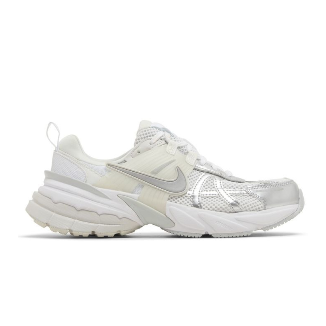 B424607C-A184-48FF-831F-7FF46BB10058.png Nike V2K Run 'Metallic Silver' - Image 1